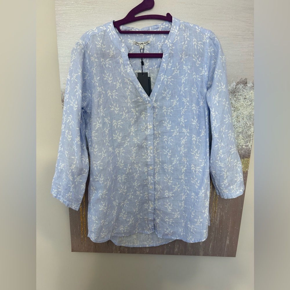 Women's Blue Floral Top new withtag